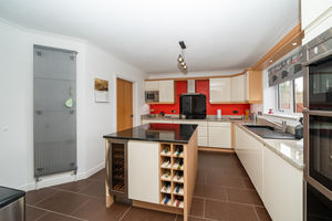 KITCHEN- click for photo gallery